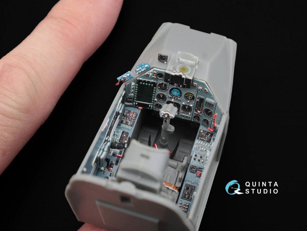 Quinta Studio QD32002 Su-25SM 3D-Printed &amp;amp; colored Interior on decal paper (for Trumpeter kit) 1/32 – image 9