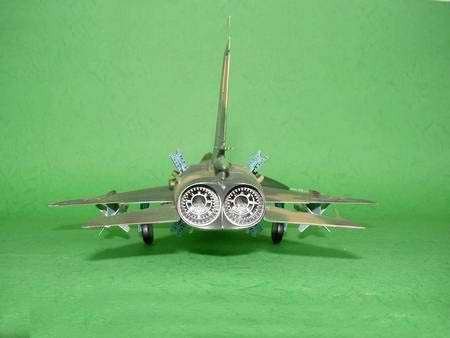 Trumpeter 02811 Sukhoi Su-15 TM Flagon-F 1/48 – zdjęcie 2