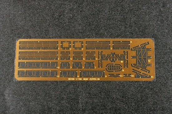 Trumpeter 06710 German Navy Aircraft Carrier DKM Peter Strasser 1/700 – immagine 4