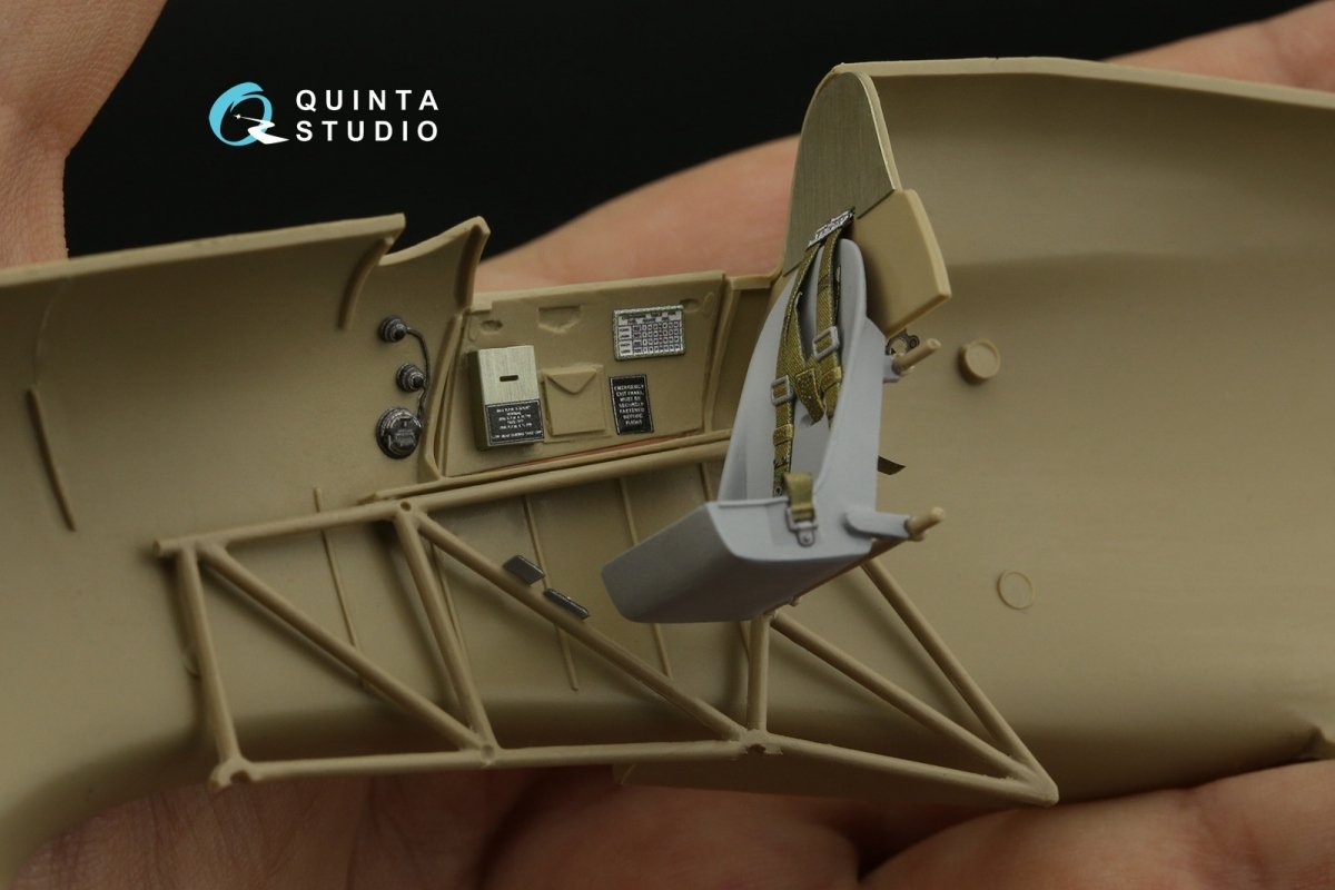 Quinta Studio QD32140 Hawker Hurricane Family 3D-Printed &amp;amp; colored Interior on decal paper (Fly) 1/32 – image 6