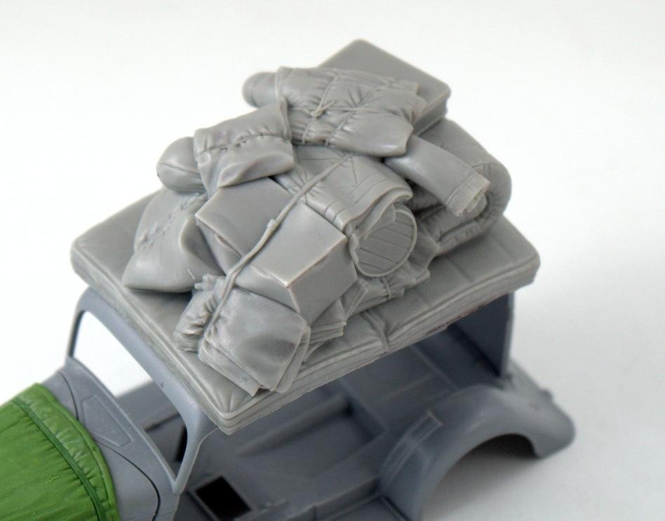 Panzer Art RE35-472 Stowage set for civilian staff cars 1/35 – image 6