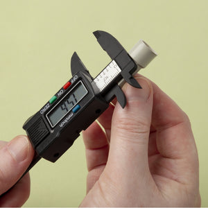 Modelcraft PGA1001 Plastic Digital LCD Caliper (100mm) – image 4