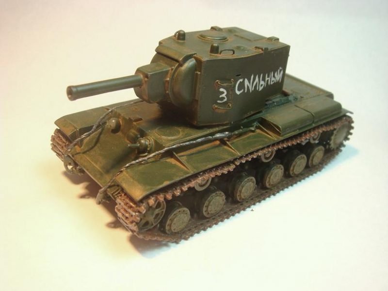 PST 72017 KV-2 Heavy Tank 1/72 – image 9