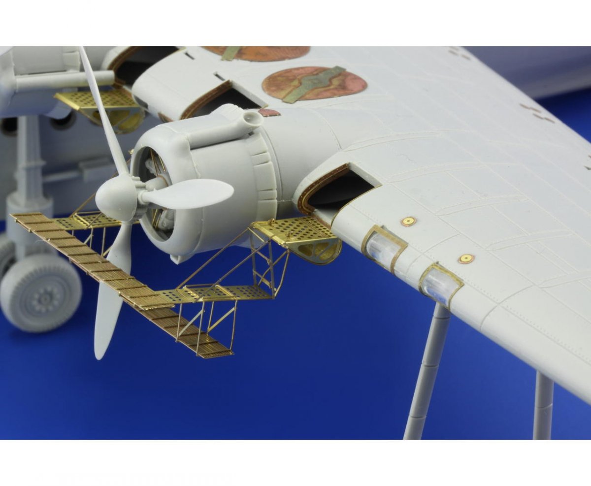 Eduard 72586 Sunderland Mk. III maintenence platforms 1/72 ITALERI – image 2
