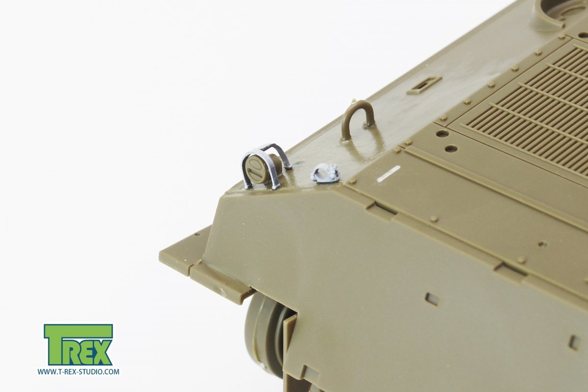 T-Rex Studio TR35022 M4 Sherman Guards Set (for Welded Hull) can support 2 tanks 1/35 – image 2