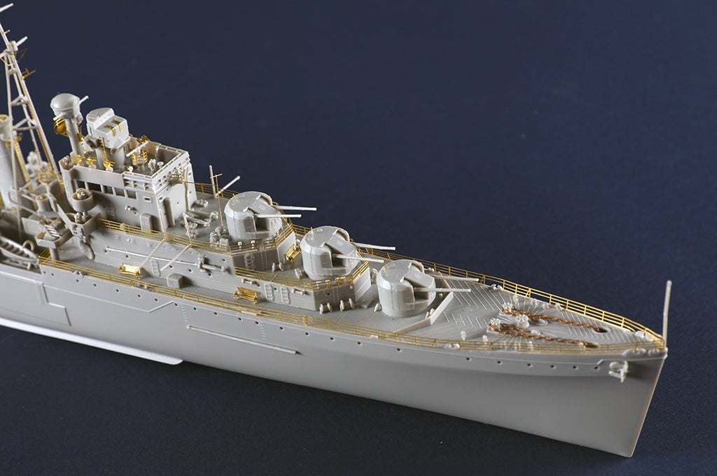 Trumpeter 05366 HMS Naiad 1/350 – zdjęcie 7