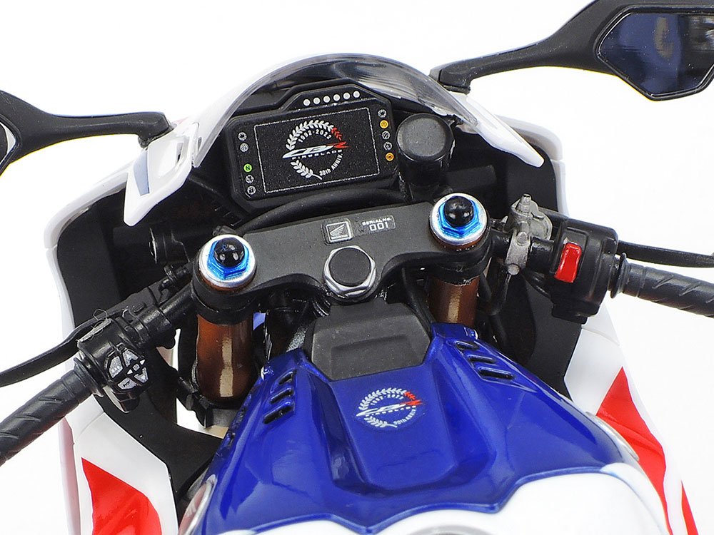 Tamiya 14141 Honda CBR1000RR-R - 30th Anniversary 1/12 – image 3