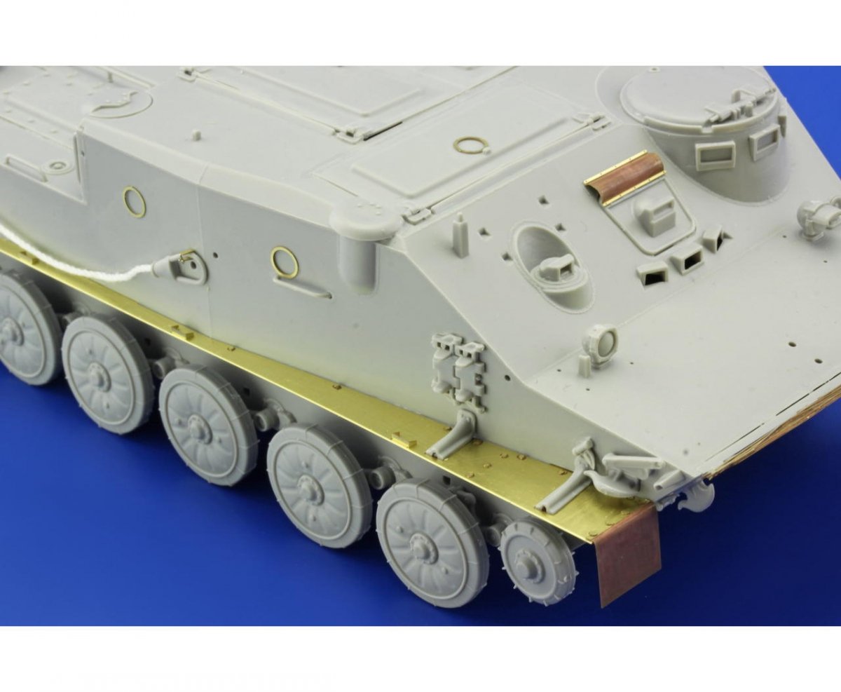 Eduard 36249 BTR-50PK APC TRUMPETER 1/35 – image 7