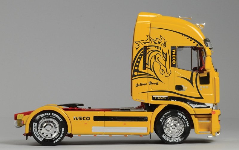 Italeri 3898 IVECO STRALIS YELLOW DEVIL 1/24 – zdjęcie 5