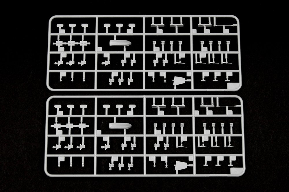 Trumpeter 05785 AOE Fast Combat Support Ship USS Sacramento (AOE-1) 1/700 – image 5