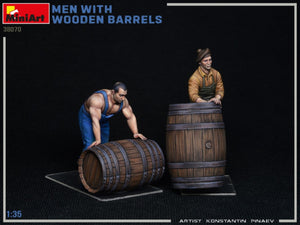 MiniArt 38070 MEN WITH WOODEN BARRELS 1/35 – zdjęcie 3