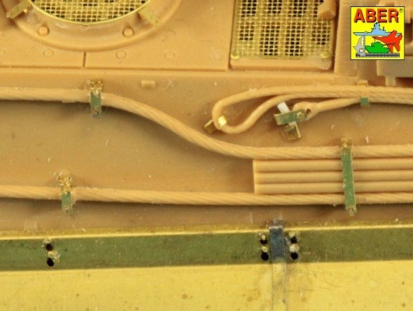 Aber 48052 Niemiecki niszczyciel czołgów Jagdtiger - Sd.Kfz. 186 / Panzerjäger Jagdtiger Sd.Kfz.186 - GERMAN TANK DESTROYER 1/48 – zdjęcie 4