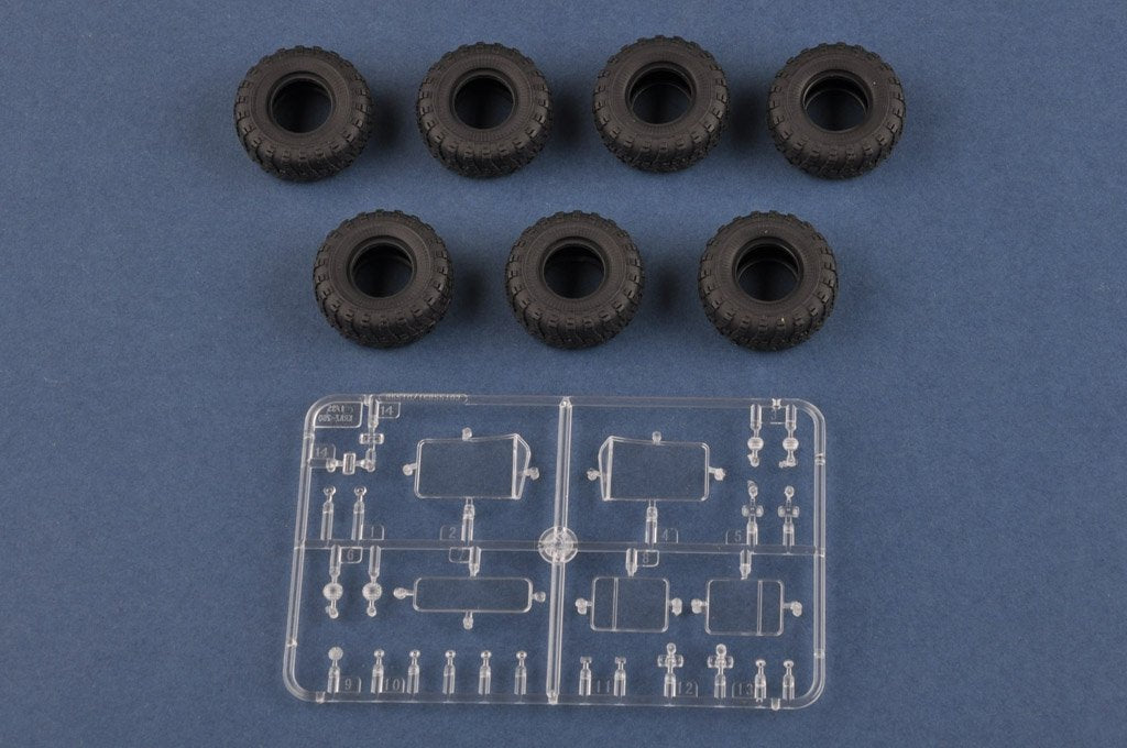 Hobby Boss 85510 Russian KrAZ-260 Cargo Truck 1/35 – zdjęcie 10