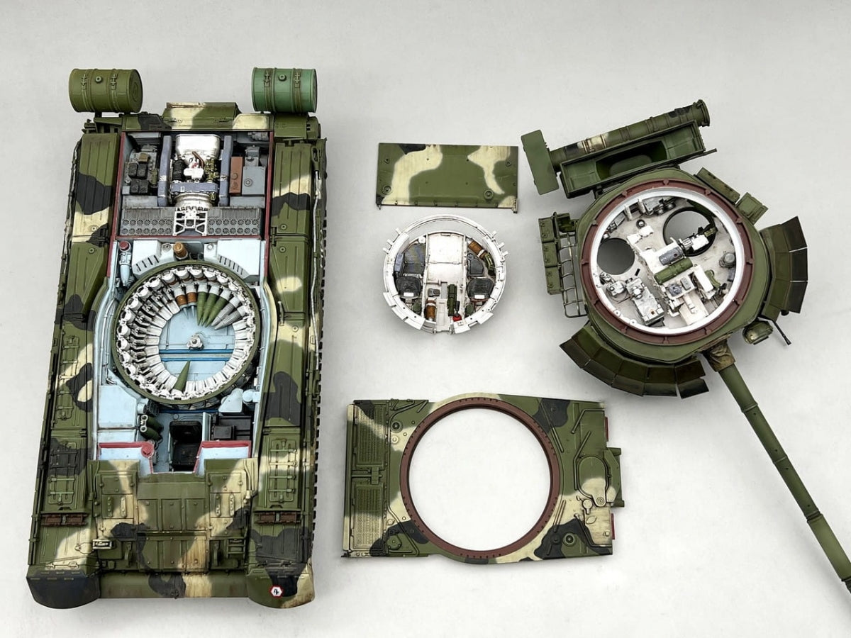 Amusing Hobby 35A060 Russian Main Battle Tank T-80U - Full interior kit 1/35 – image 4