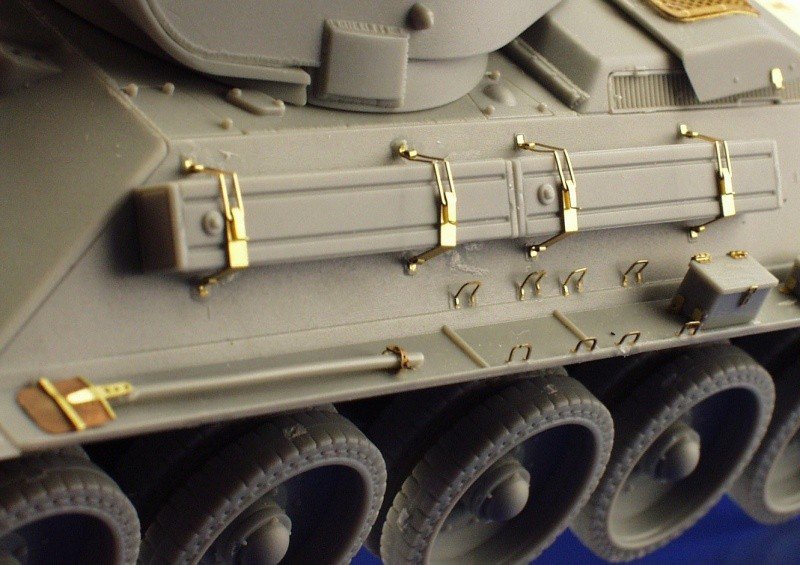 Eduard 35723 T-34/76 Model 1940 1/35 Dragon – zdjęcie 7