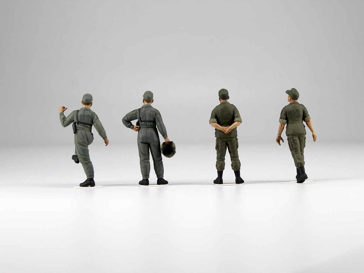 ICM 53101 US Helicopter Pilots (1960s-1970s) 1/35 – image 15
