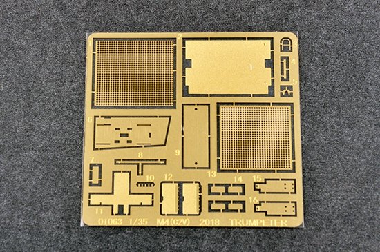 Trumpeter 01063 M4 Command and Control Vehicle (C2V) 1/35 – zdjęcie 15