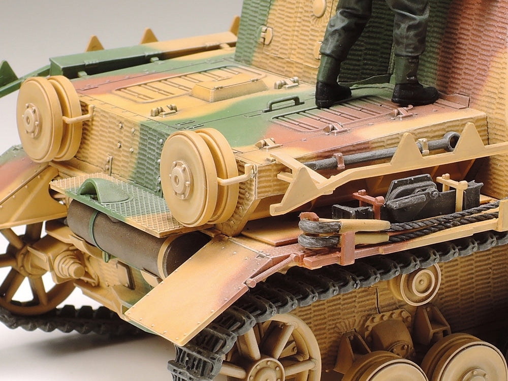 Tamiya 35353 Sd.Kfz.166 Sturmpanzer IV Brummbar Late Production 1/35 – image 9
