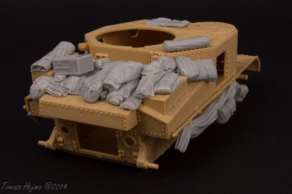 Panzer Art RE35-268 Stowage set for British Lee/Grant tank 1/35 – image 3