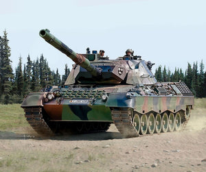 Revell 63320 Leopard 1A5 - model set 1/35 – image 3
