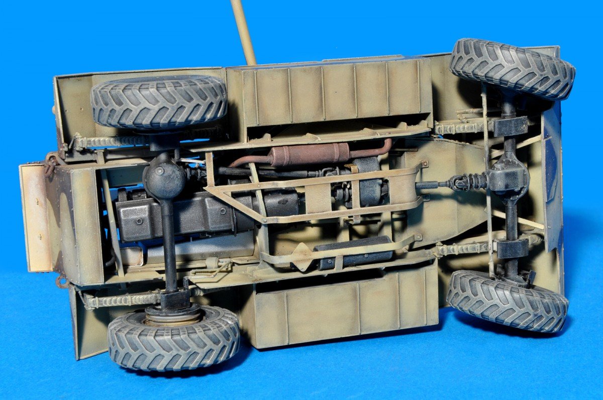 MiniArt 35155 AEC Mk.II ARMORED CAR (1/35) – image 5