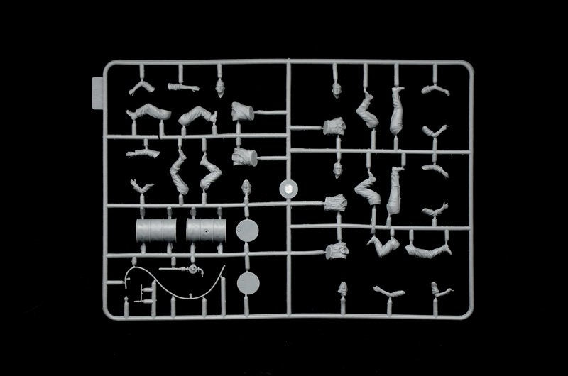 Italeri 6548 Pz.Kpfw. IV Ausf.F1/F2/G EARLY WITH REST CREW 1/35 – image 6