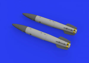 Eduard 648460 B43-1 Nuclear Weapon w/ SC43-3/ -6 tail assembly 1/48 – zdjęcie 2