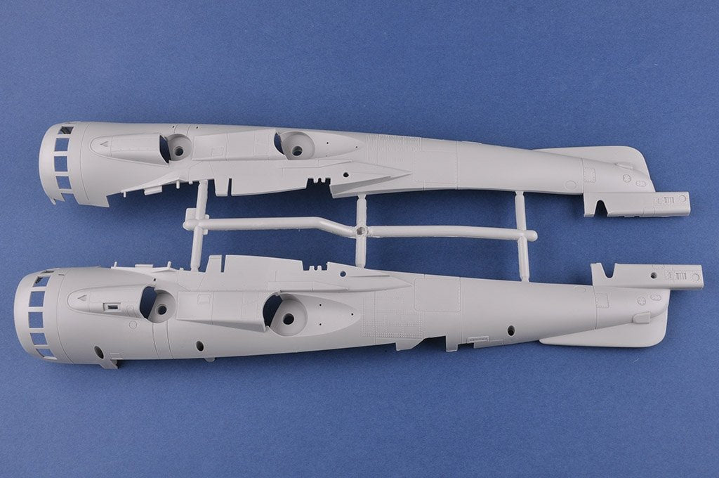 Hobby Boss 81804 AV-8B Harrier II 1/18 – zdjęcie 14
