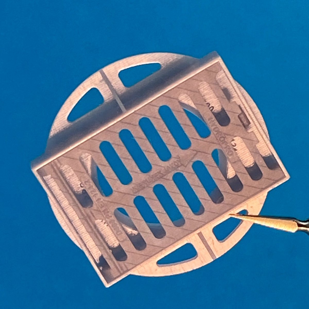 Point of no Return 3523037 Uliczna kratka ściekowa / Street drain grating 1/35 – zdjęcie 5