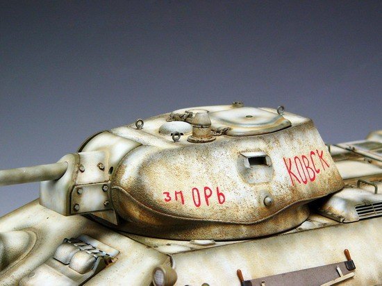 Trumpeter 00905 T-34/76 Model 1942 1/16 – zdjęcie 3