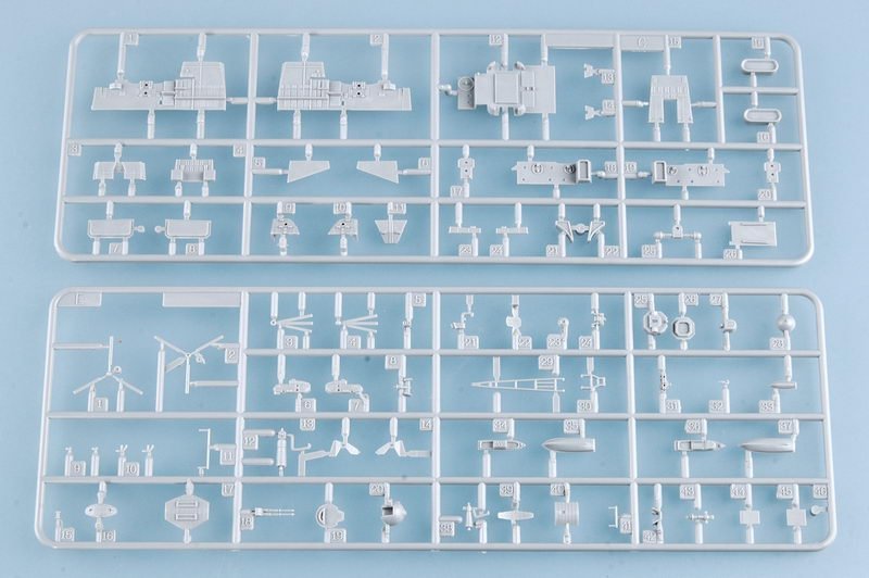Trumpeter 05723 Ukraine Navy Slava Class Cruiser Vilna Ukraina 1/700 – zdjęcie 7