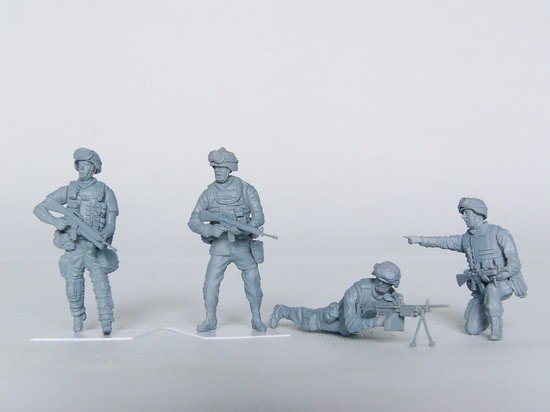 Trumpeter 00407 US Marine Corps Iraq 2003 1/35 – zdjęcie 8