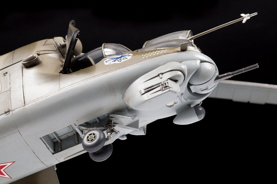 Zvezda 4823 Mi-24V/VP Soviet Attack Helicopter 1/48 – zdjęcie 7