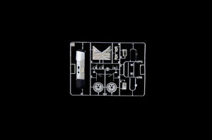 Italeri 3925 FREIGHTLINER FLD 120 SPECIAL 1/24 – image 5
