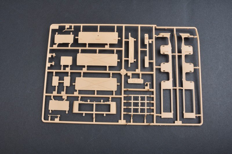 Trumpeter 01583 Sd.Kfz.8 Schwerer Zugkraftwagen 12t 1/35 – zdjęcie 13