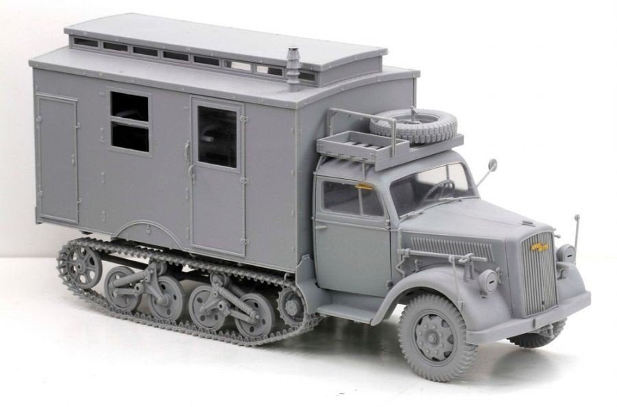Dragon 6766 Sd.Kfz.3 Maultier Ambulance 1/35 – image 9
