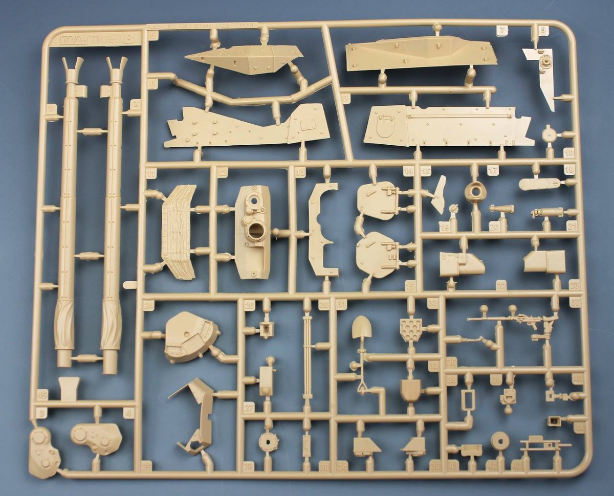 Tiger Model 4665 T-40 NEXTER 1/35 – image 11