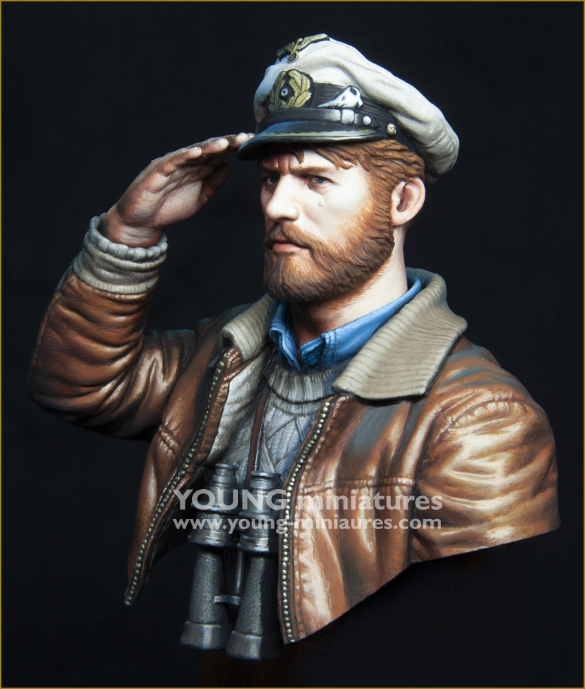 Young Miniatures YM18102 U-Boat Officer WWII " Der Heimkenhrer" 1/10