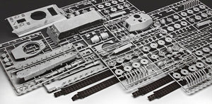 Revell 63249 Tiger II Ausf.B Henschel Turret Model Set 1/35 – image 8