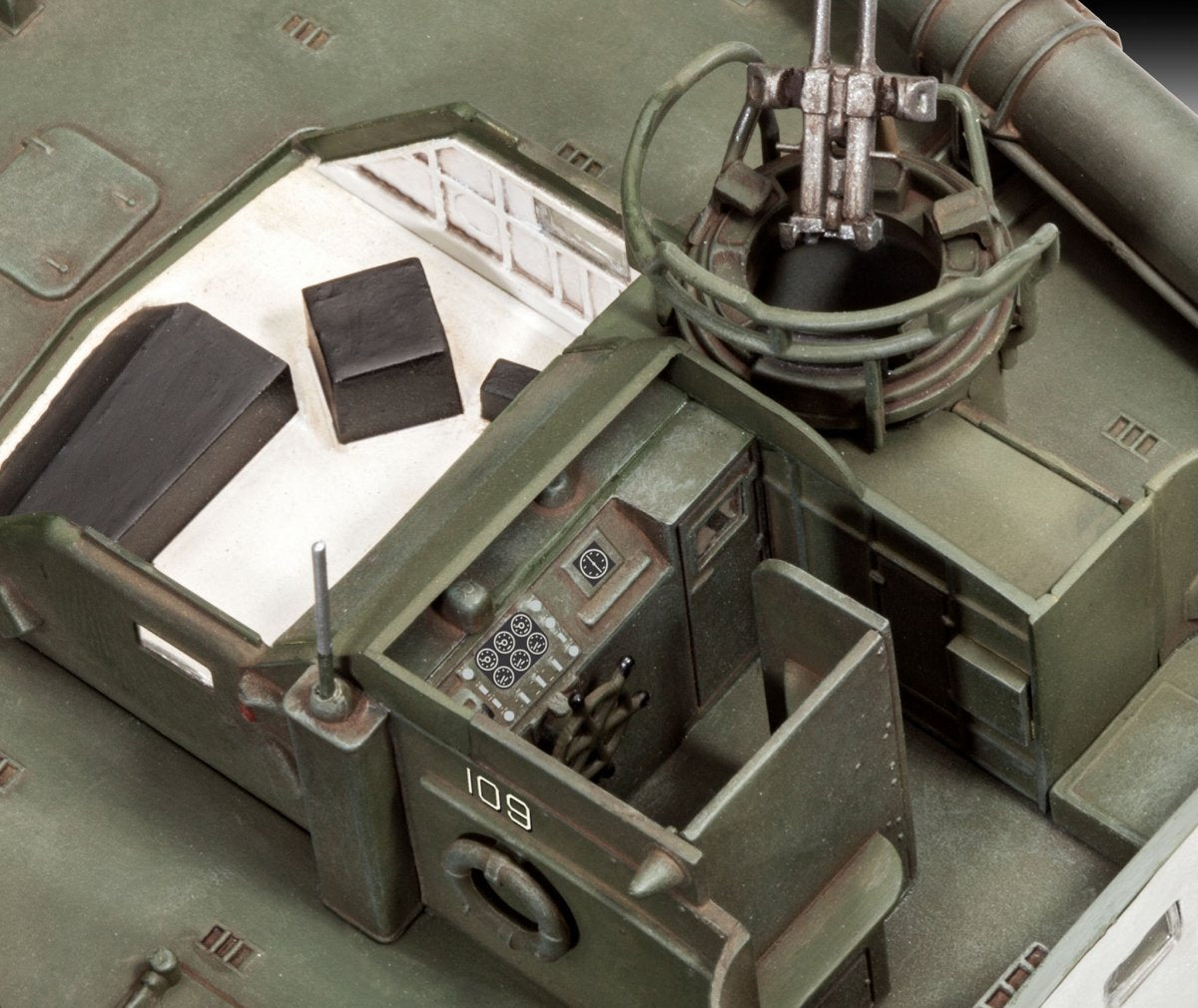 Revell 65147 Patrol Torpedo Boat PT-109 - Model Set 1/72 – zdjęcie 3