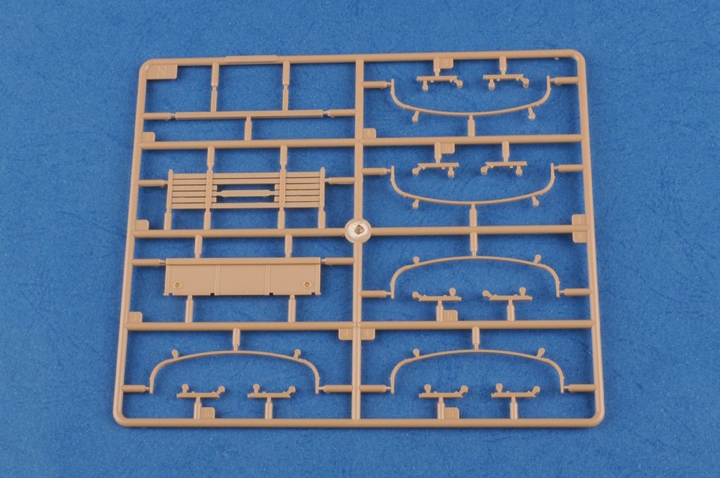 Hobby Boss 83831 US GMC CCKW-352 Steel Cargo Truck 1/35 – zdjęcie 5