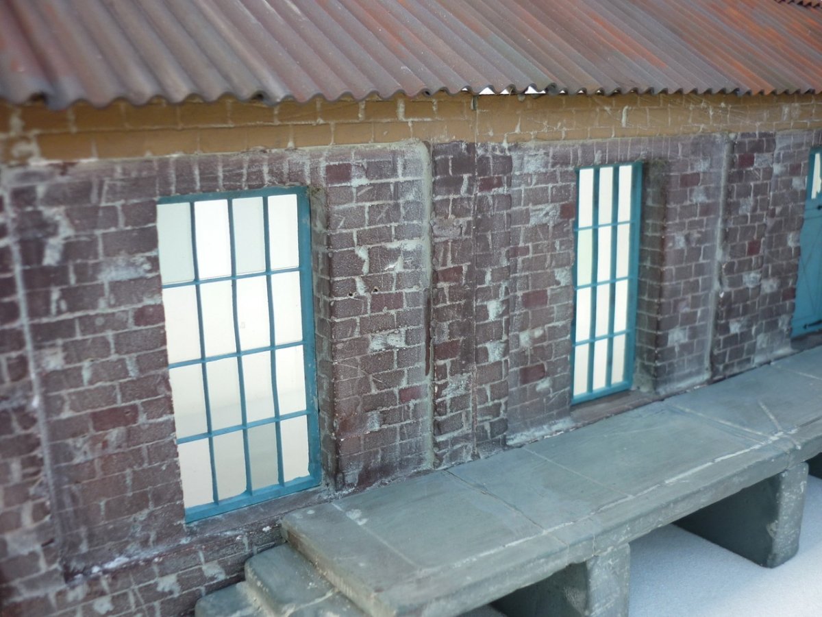 RT-Diorama 35211 Freight Shed (Modular System) 1/35 – zdjęcie 8