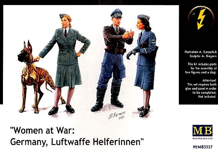 Master Box 3557 Femmes en guerre - Luftwaffe Helferinnen (1/35)