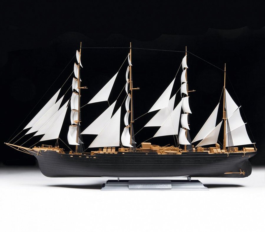 Zvezda 9045 &amp;quot;Krusenstern&amp;quot; Sailing Ship 1/200 – image 5