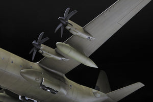 Zvezda 7325 American Military Transport Plane C-130J 1/72 – zdjęcie 4