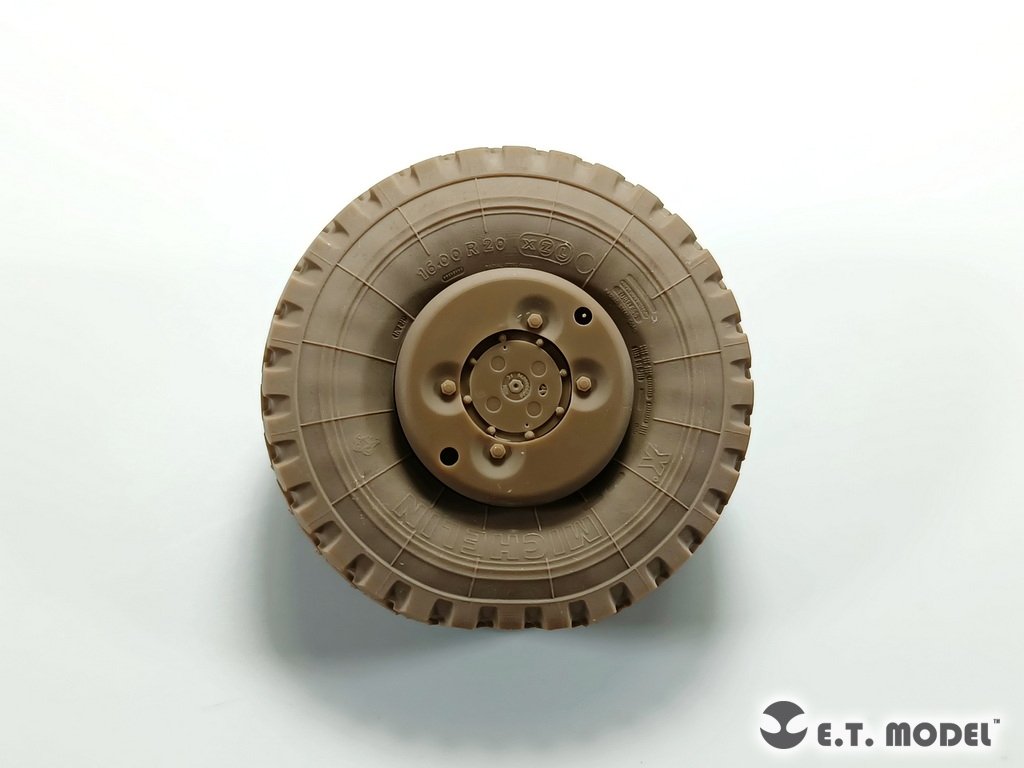 E.T. Model P35-126 Modern U.S. M1070 Truck Tractor Sagged Wheels for Hobby Boss kit 1/35 – zdjęcie 4