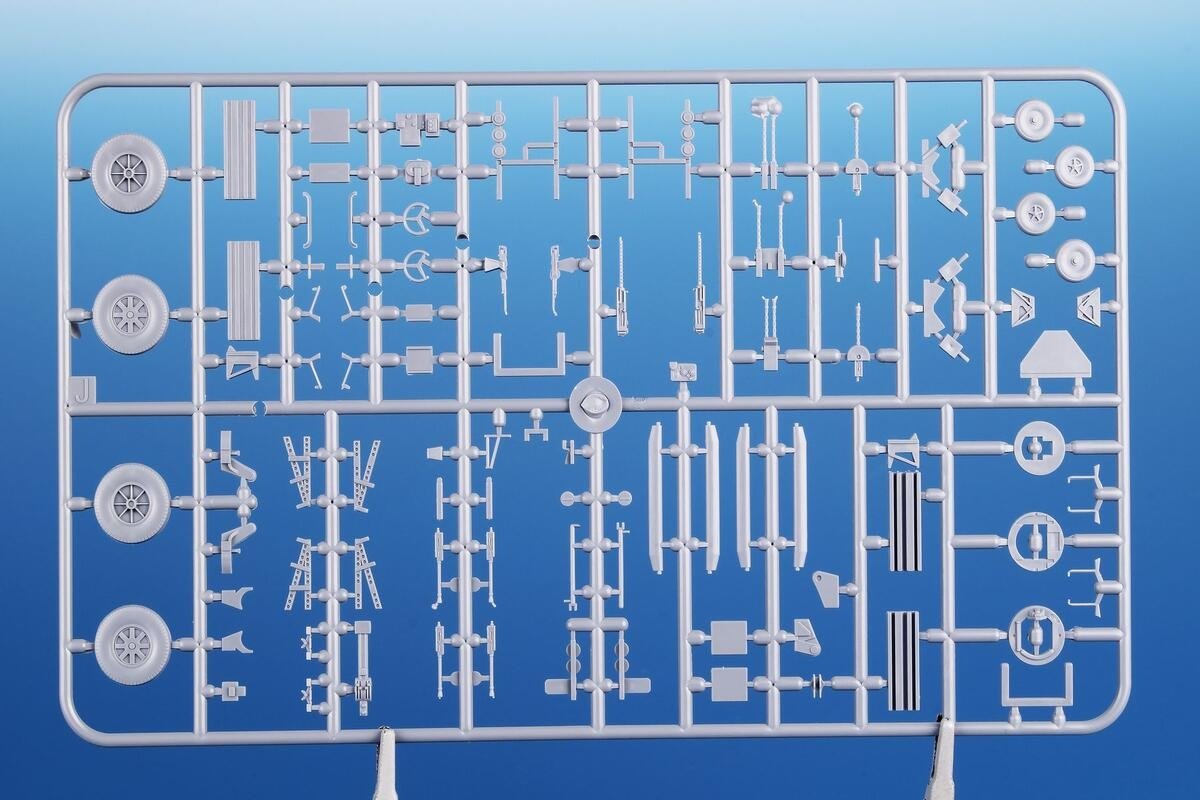 Special Hobby 72438 Short Sunderland Mk.I/II ‘The Flying Porcupine’ 1/72 – zdjęcie 9