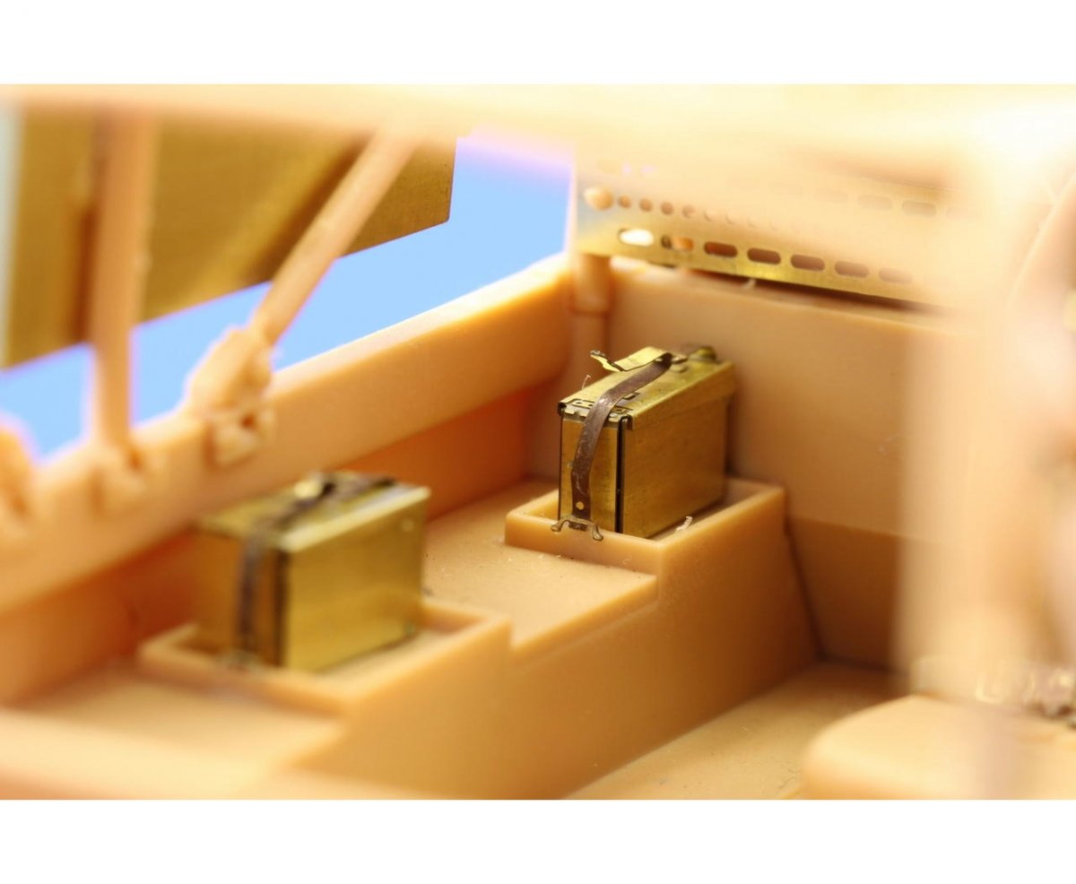 Eduard 36193 Defender XD Wolf W. M.I. K. Ammo Boxes 1/35 Hobby Boss – zdjęcie 4