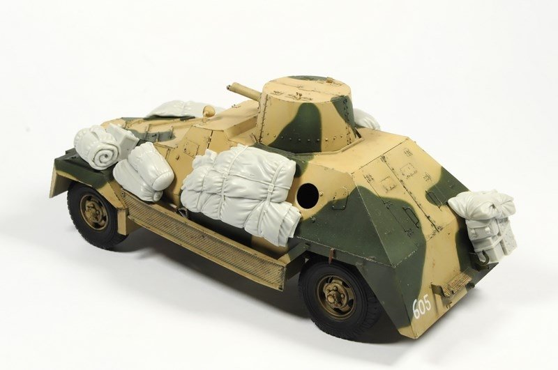 Panzer Art RE35-474 Stowage set for Marmon-Herrington reconnaissance cars 1/35 – image 2