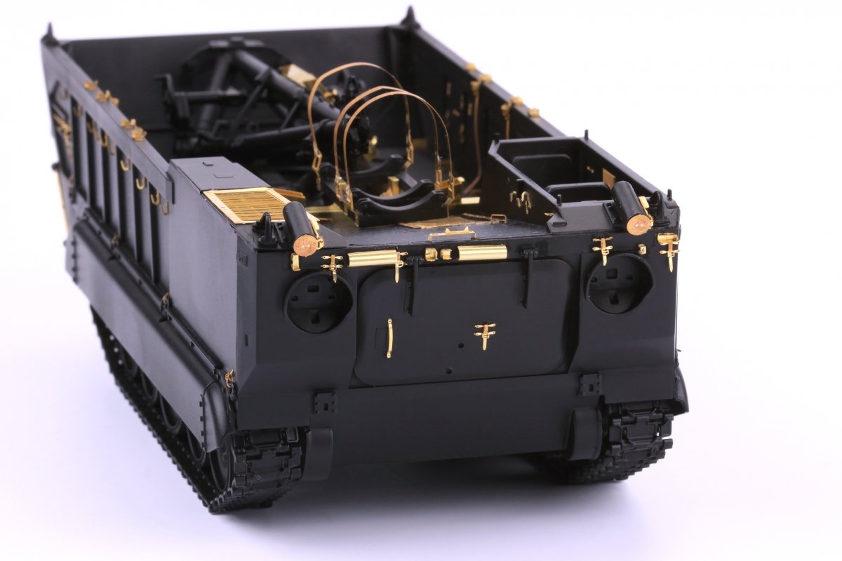 Eduard 36371 M752 Tactical Ballistic Missile Launcher DRAGON 1/35 – image 3